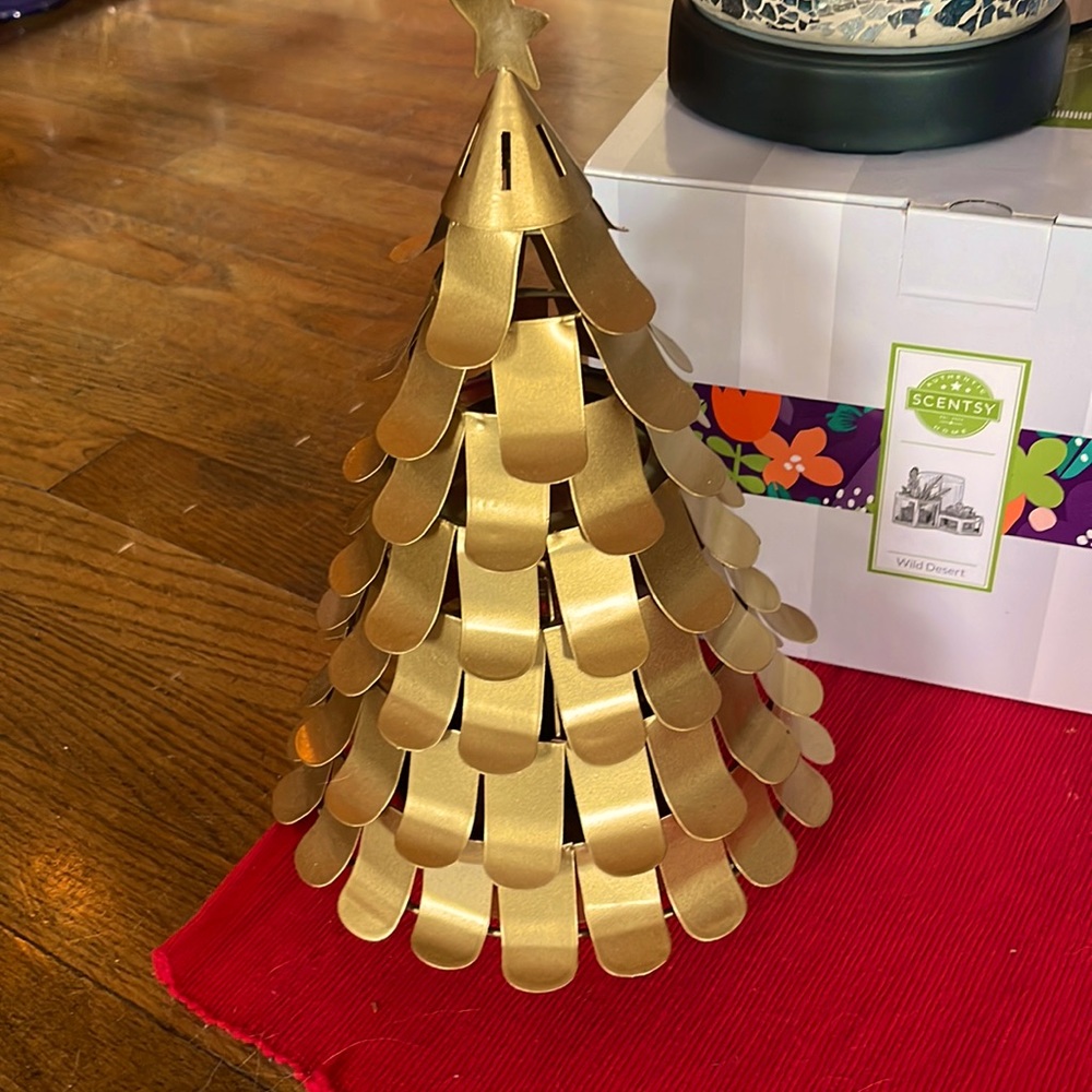 Scentsy Christmas Warmer